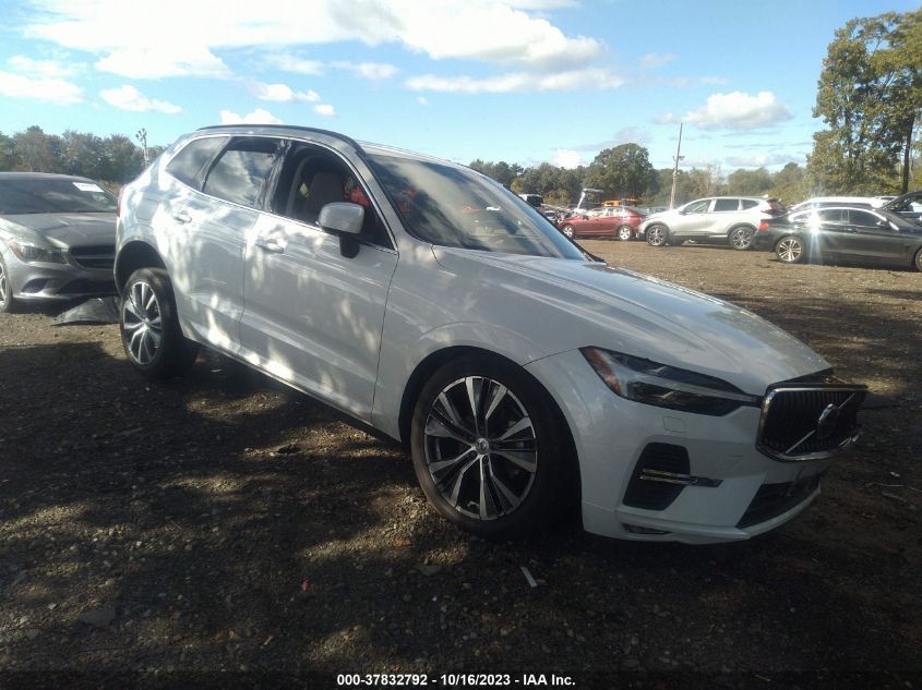 YV4L12RK8N1951975 VOLVO XC60 MOMENTUM 2022
