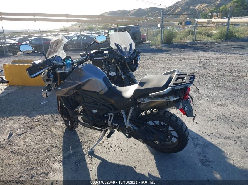 2013 TRIUMPH MOTORCYCLE TIGER EXPLORER SMTF02XK2DJ556972