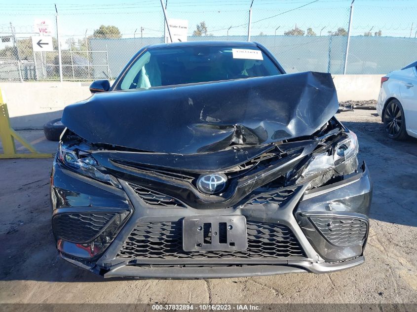 2022 TOYOTA CAMRY SE - 4T1T11BK8NU061896