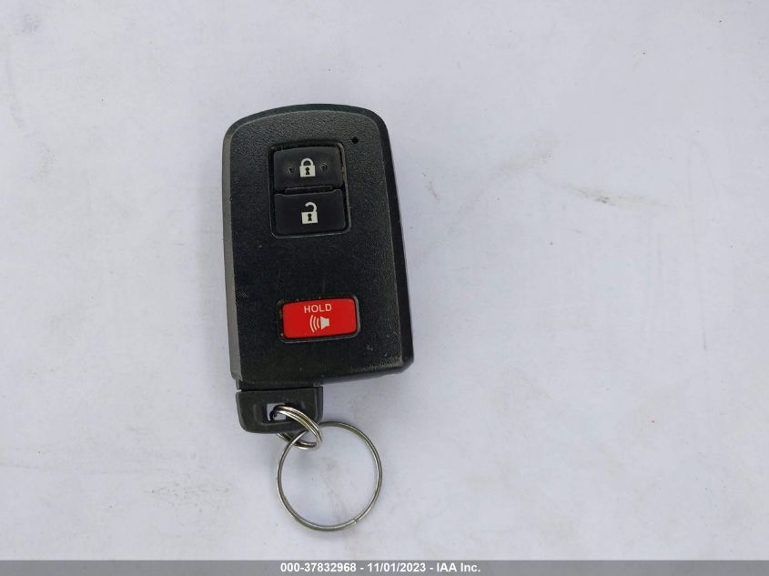 2018 TOYOTA RAV4 HYBRID LE JTMRJREV1JD257675
