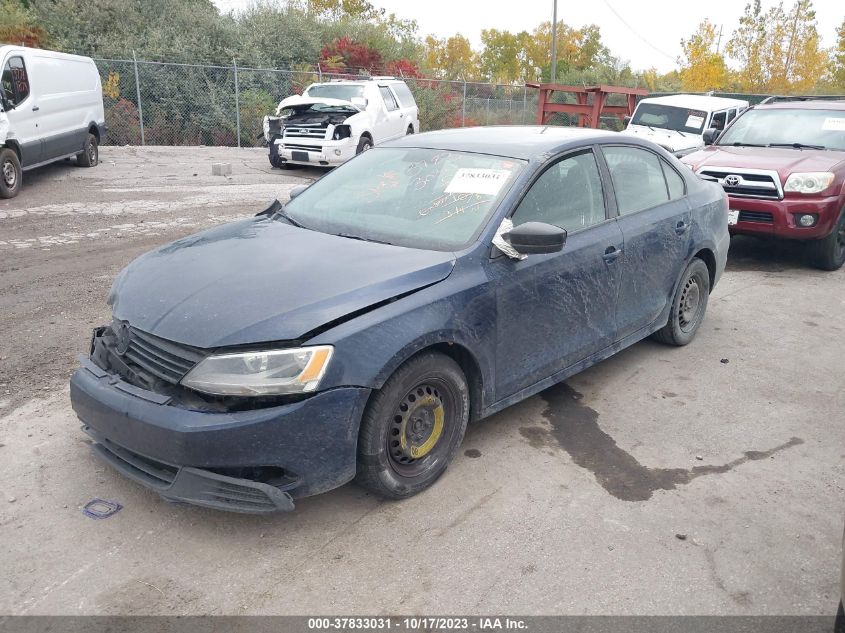 2014 VOLKSWAGEN JETTA SEDAN S - 3VW2K7AJ7EM322543