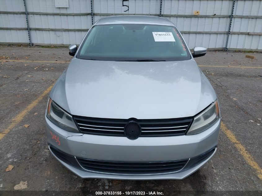 2013 VOLKSWAGEN JETTA SEDAN SE W/CONVENIENCE - 3VWDP7AJ3DM236929