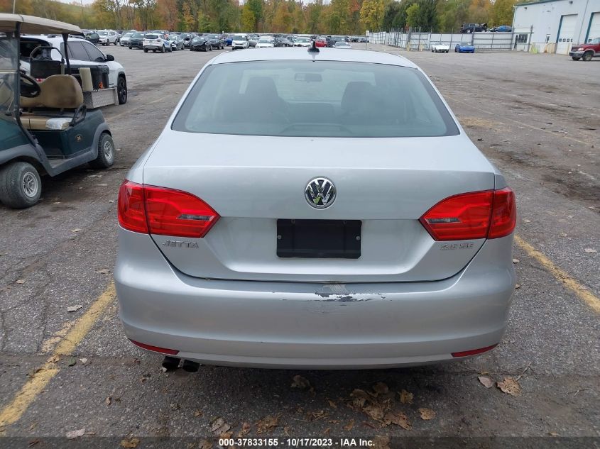 2013 VOLKSWAGEN JETTA SEDAN SE W/CONVENIENCE - 3VWDP7AJ3DM236929