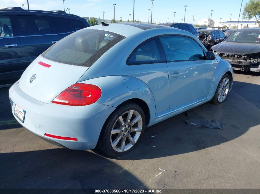 2013 VOLKSWAGEN BEETLE COUPE 2.5L W/SUN/SOUND/NAV - 3VWJP7AT8DM693529