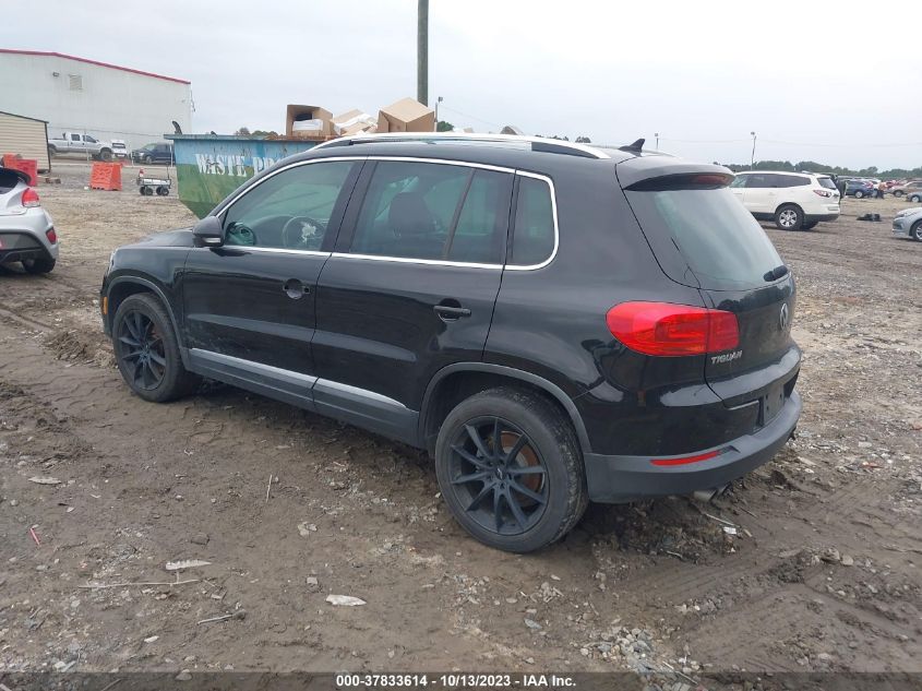 2013 VOLKSWAGEN TIGUAN SE W/SUNROOF & NAV - WVGAV3AX3DW586159