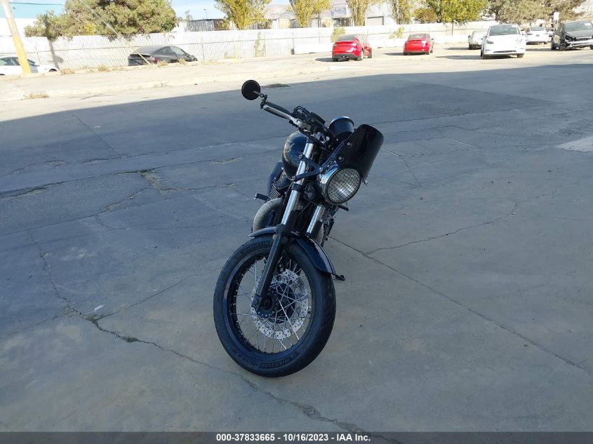 2015 TRIUMPH MOTORCYCLE THRUXTON SMT920K19FT686216