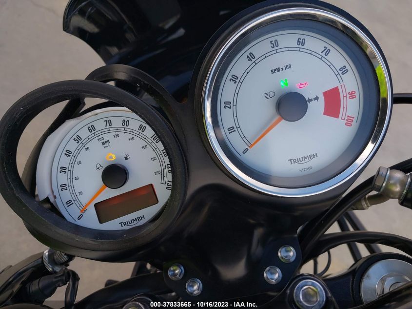 2015 TRIUMPH MOTORCYCLE THRUXTON SMT920K19FT686216