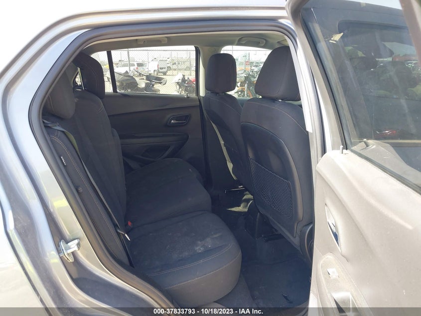 VIN 3GNCJKSB8LL307967 2020 CHEVROLET TRAX LS