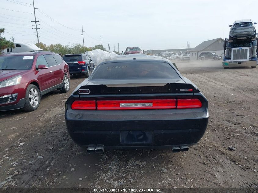 2013 DODGE CHALLENGER SRT8 - 2C3CDYCJXDH652196