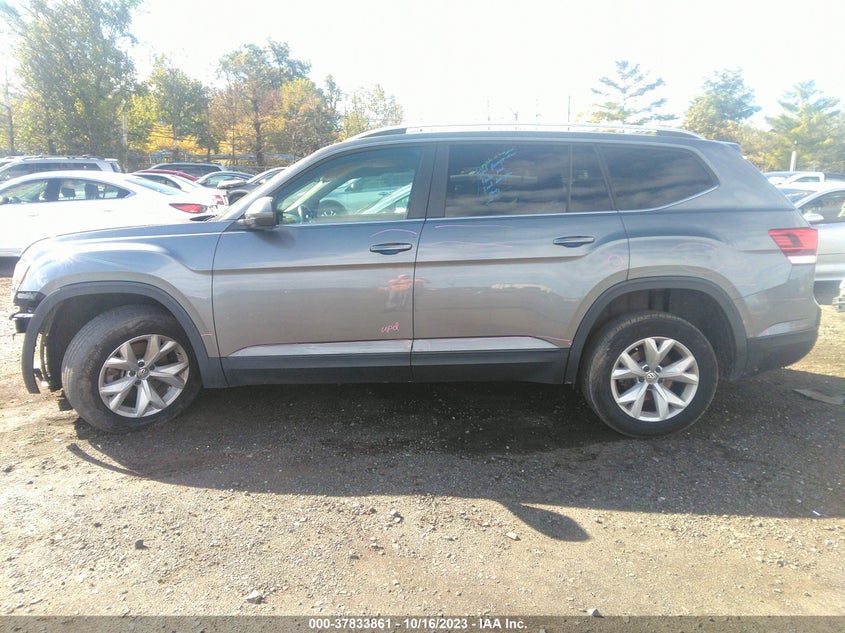 VIN 1V2KR2CA8JC565870 2018 VOLKSWAGEN ATLAS 3.6L V6 SE