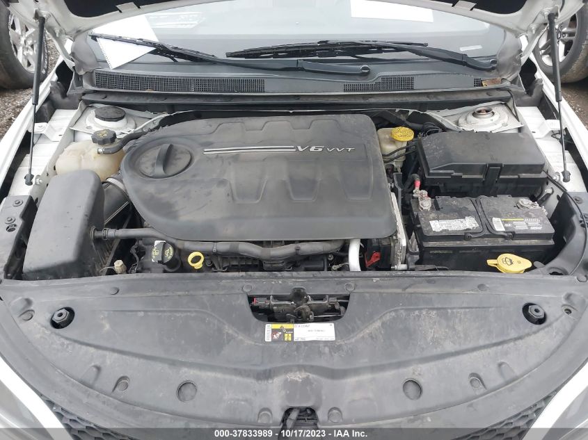 2015 CHRYSLER 200 C - 1C3CCCEG1FN739650
