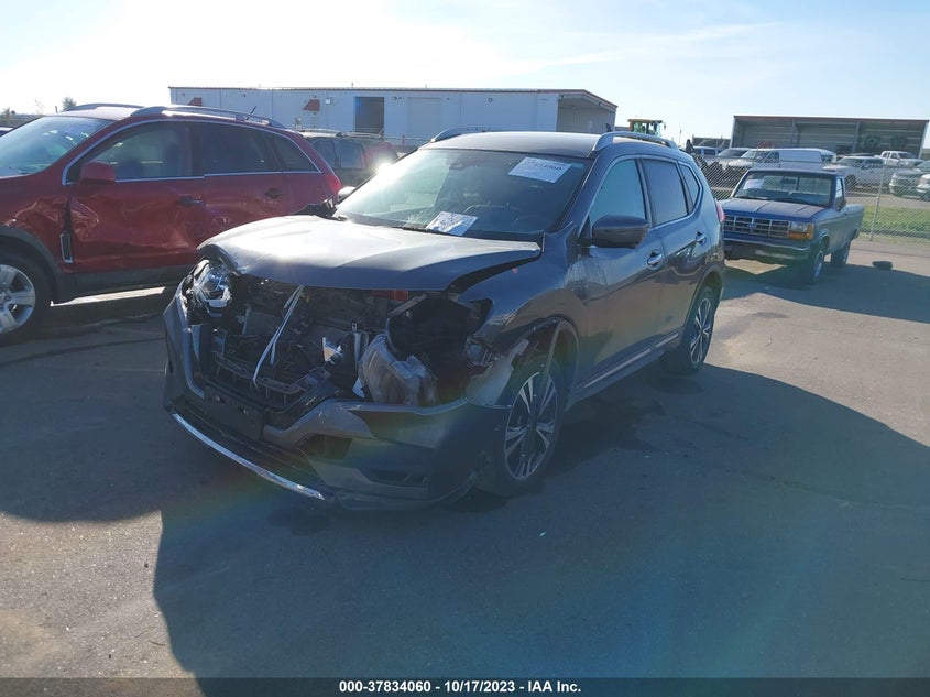 VIN 5N1AT2MV4JC800700 2018 NISSAN ROGUE SV/SL
