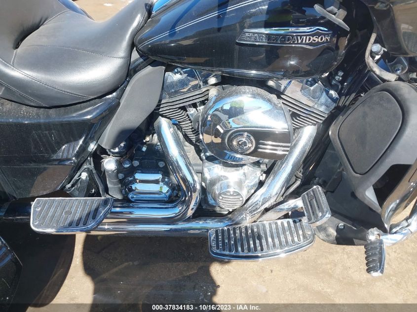 2015 HARLEY-DAVIDSON FLHTCUTG TRI GLIDE ULTRA 1HD1MAL15FB855243