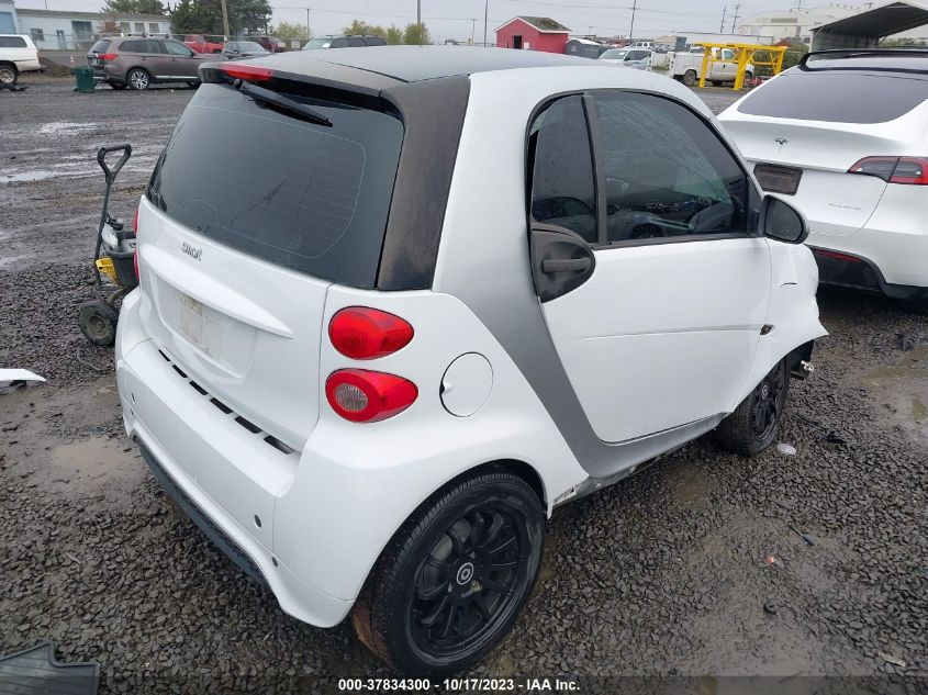 2013 SMART FORTWO PURE/PASSION WMEEJ3BA9DK687243
