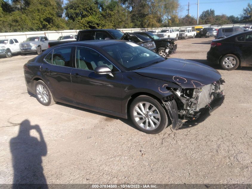 2021 TOYOTA CAMRY LE - 4T1C11AK9MU458548
