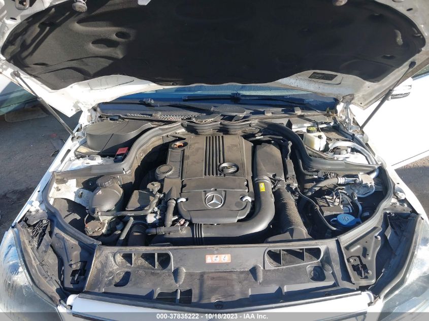 2013 MERCEDES-BENZ C 250 SPORT/LUXURY WDDGF4HB2DR264080
