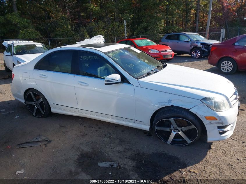 2013 MERCEDES-BENZ C 250 SPORT/LUXURY WDDGF4HB2DR264080