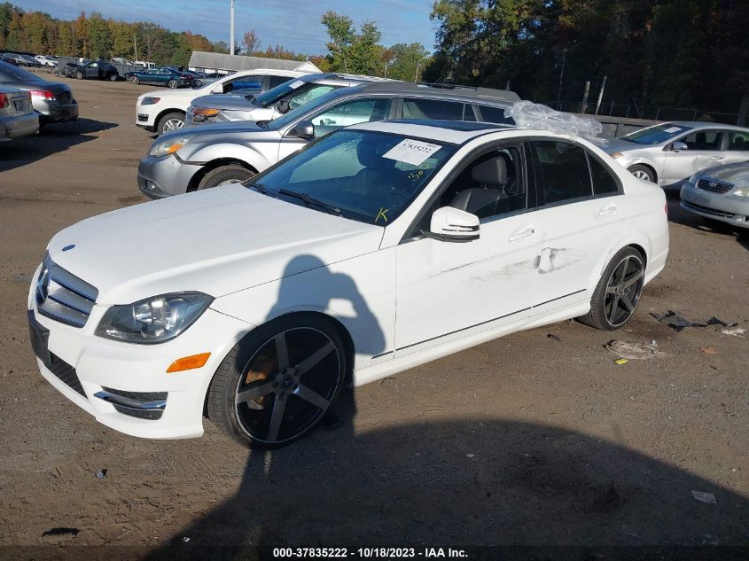 2013 MERCEDES-BENZ C 250 SPORT/LUXURY WDDGF4HB2DR264080