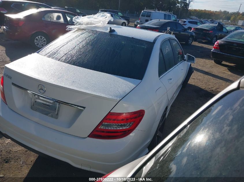 2013 MERCEDES-BENZ C 250 SPORT/LUXURY WDDGF4HB2DR264080