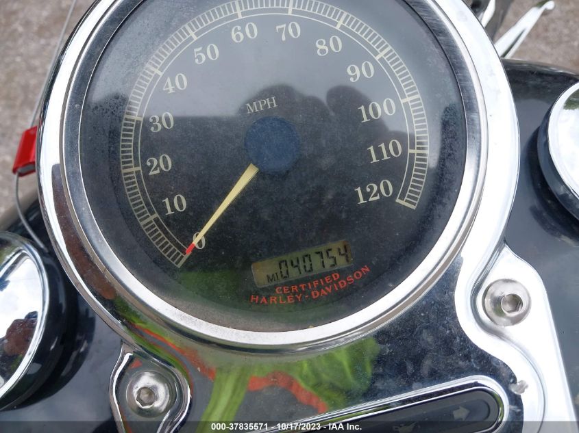 2005 HARLEY-DAVIDSON FXDWG 1HD1GEV195K330924