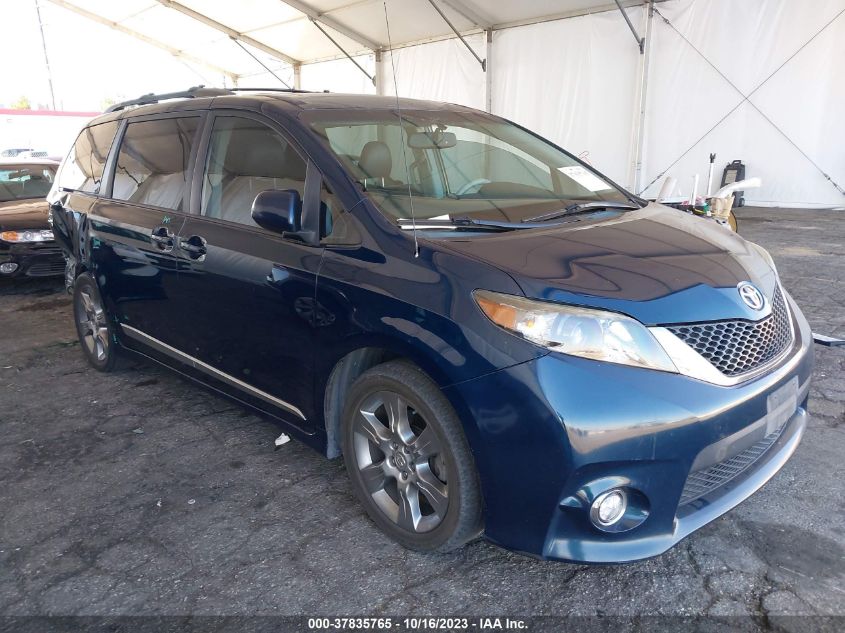 TOYOTA-SIENNA-5TDXK3DC2CS263039