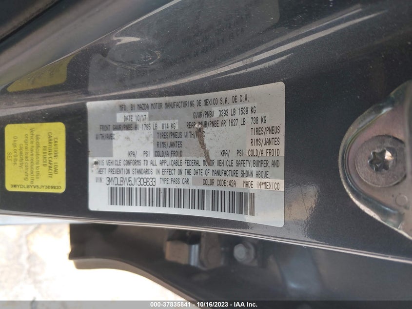 VIN 3MYDLBYV5JY309833 2018 TOYOTA YARIS IA