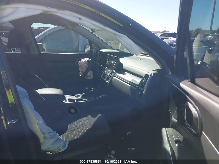 VIN 5XYRG4LC6PG166091 2023 KIA SORENTO LX