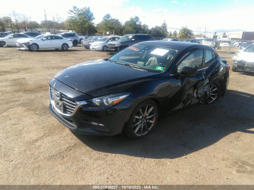 VIN 3MZBN1V35JM207448 2018 MAZDA MAZDA3 4-DOOR TOURING