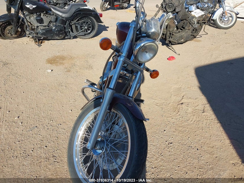 1987 Suzuki Vs700   Maroon vin: JS1VP51A7H2100970