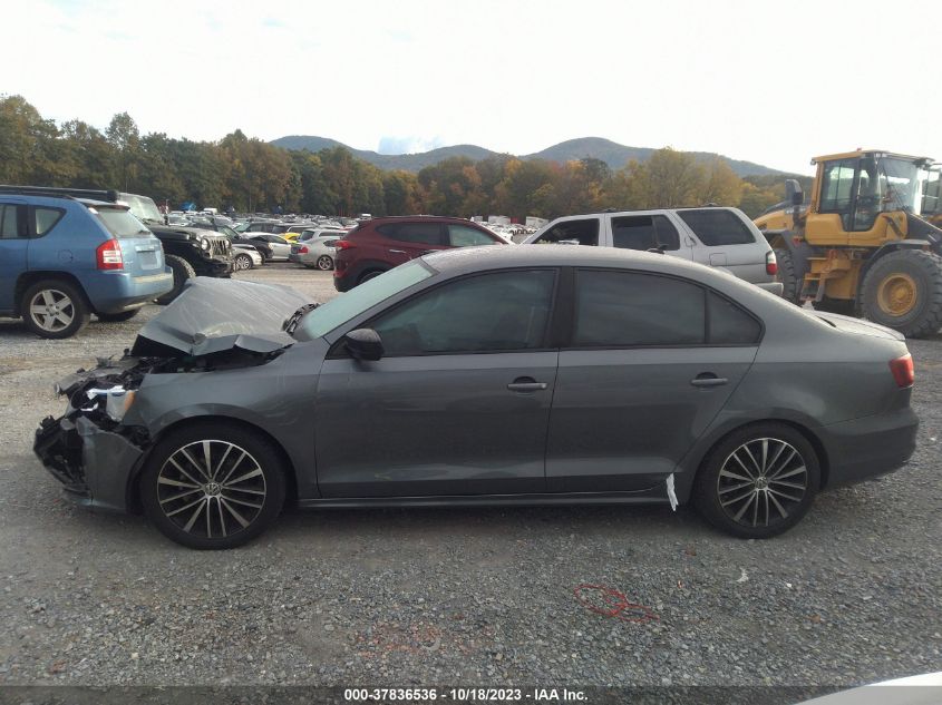 2016 VOLKSWAGEN JETTA SEDAN 1.8T SPORT - 3VWD17AJ4GM410352