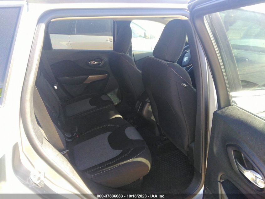 2018 JEEP CHEROKEE LATITUDE - 1C4PJMCB0JD614735