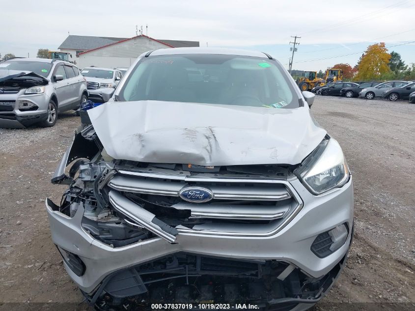 2017 FORD ESCAPE SE - 1FMCU9GD1HUA08445