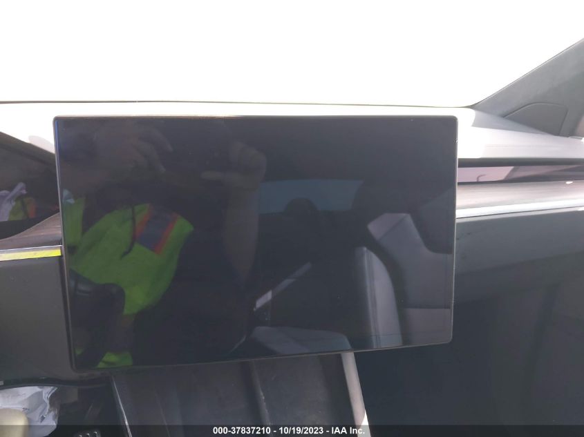 2022 TESLA MODEL X - 7SAXCAE54NF345785