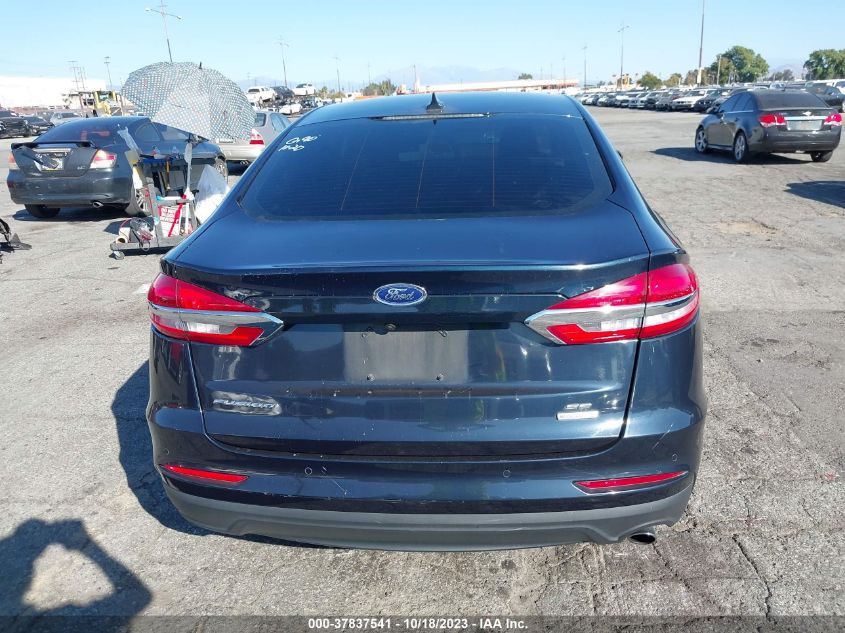 3FA6P0HD1LR189619 Ford Fusion SE 16