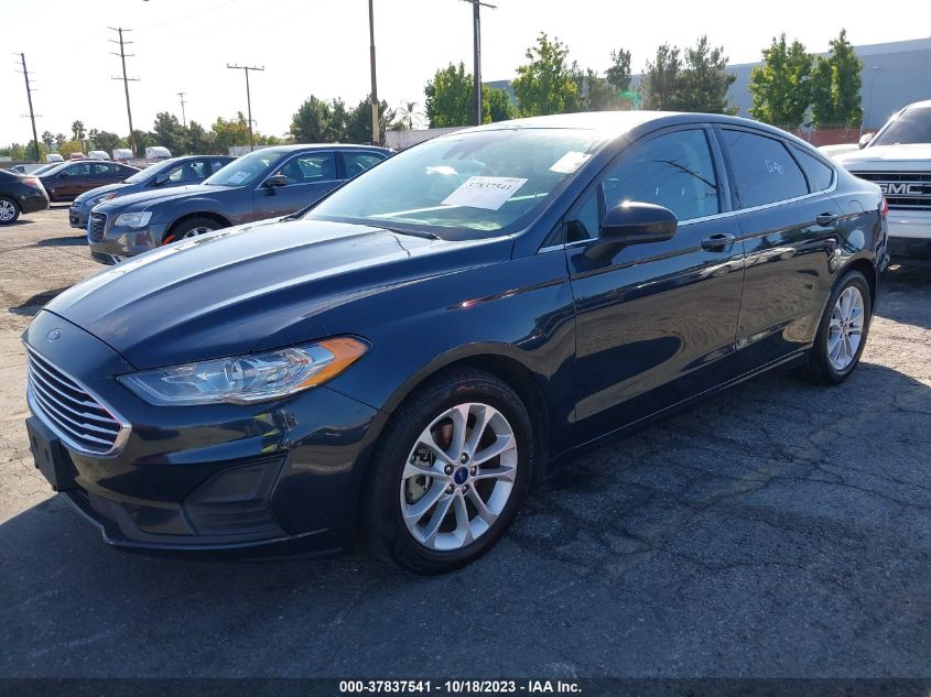 3FA6P0HD1LR189619 Ford Fusion SE 2