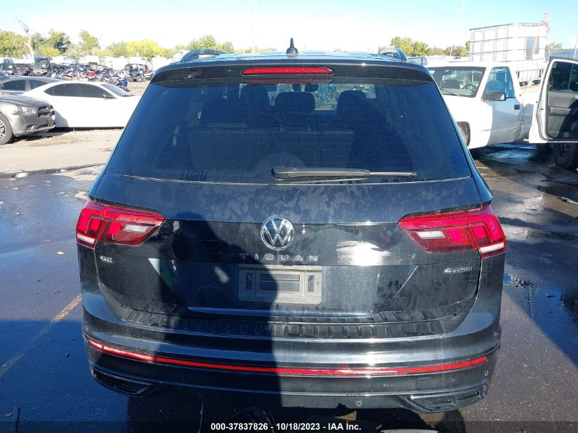 3VV8B7AX5PM031755 Volkswagen Tiguan SE R-LINE BLACK 17