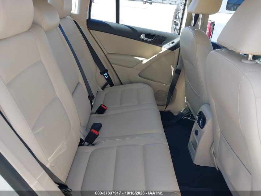 2016 VOLKSWAGEN TIGUAN S - WVGBV7AX5GW574997