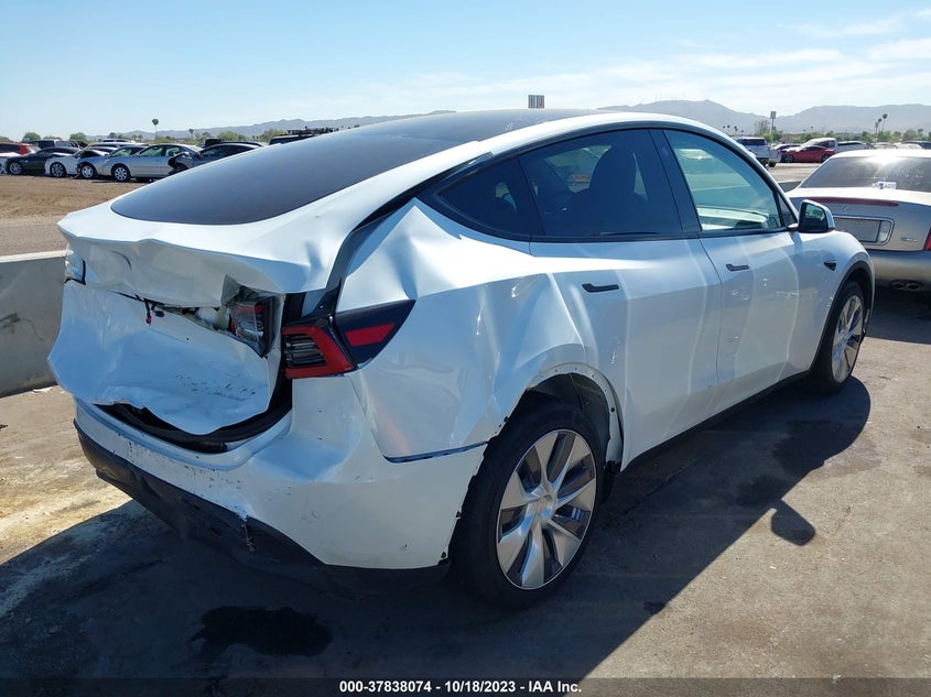 VIN 7SAYGDEE1PA104938 2023 TESLA MODEL Y LONG RANGE