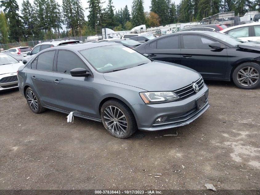 2015 VOLKSWAGEN JETTA SEDAN 1.8T SPORT - 3VWD17AJ9FM222943