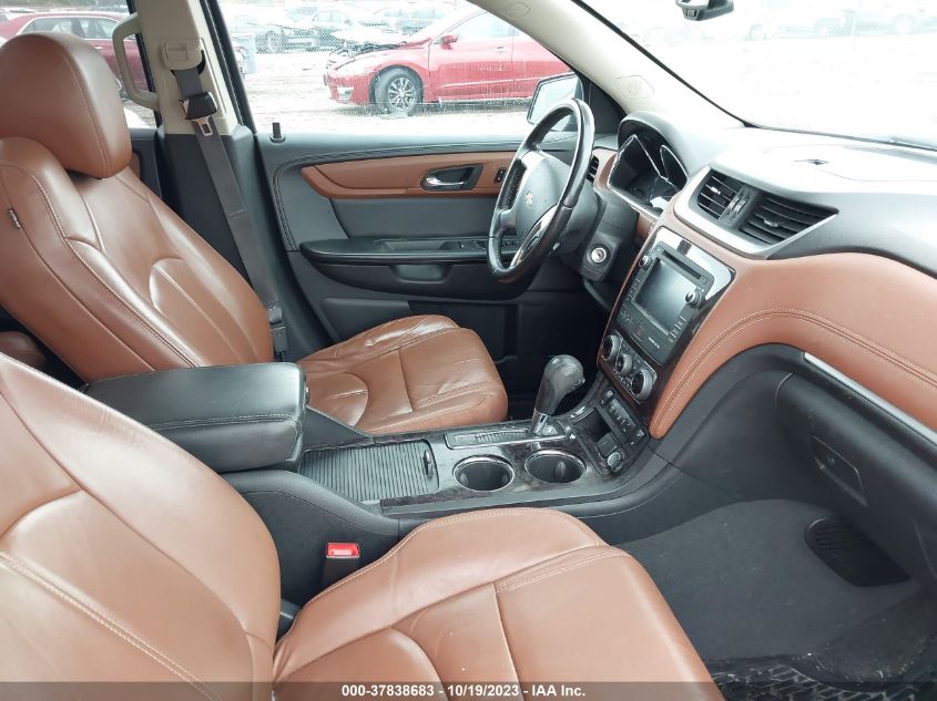 2015 CHEVROLET TRAVERSE LT - 1GNKRHKD8FJ165415