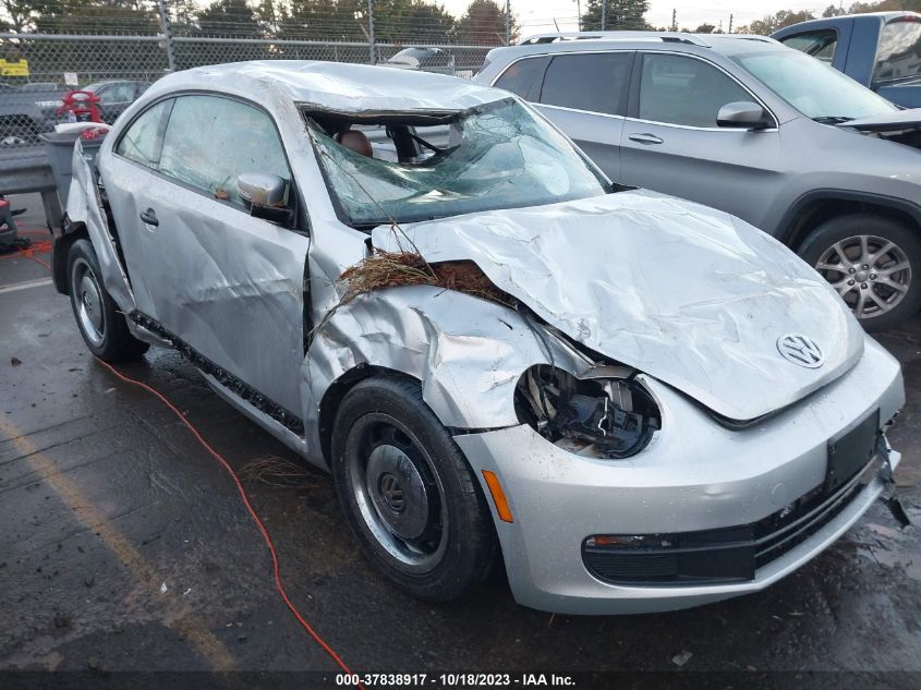 2015 VOLKSWAGEN BEETLE 1.8T CLASSIC - 3VWF17AT1FM654386