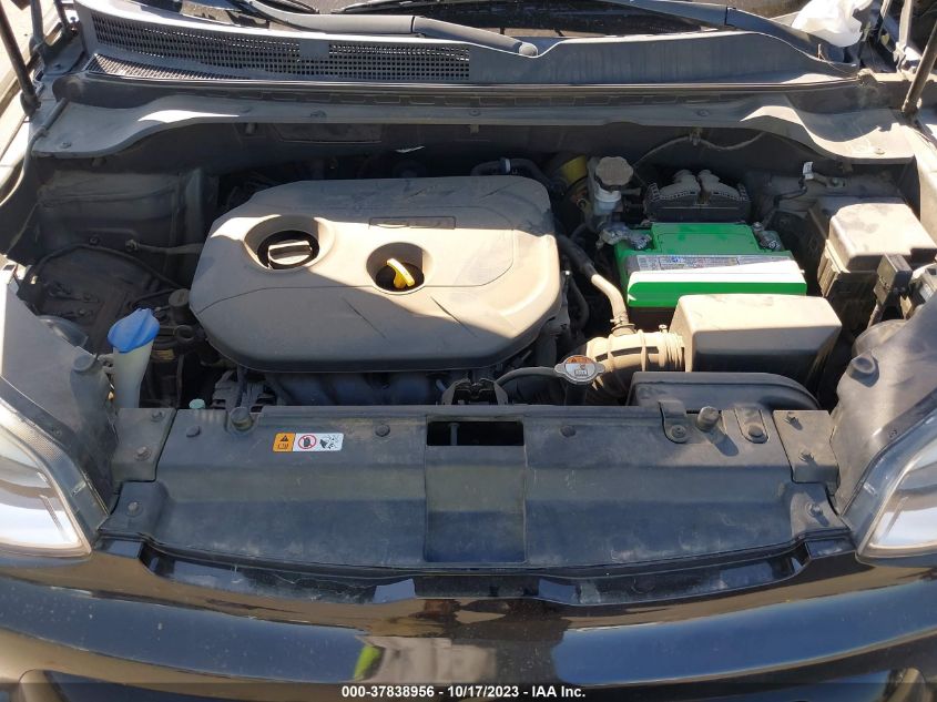 2015 KIA SOUL + - KNDJP3A58F7776632
