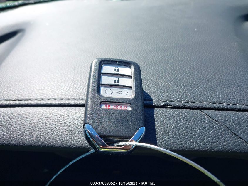2018 HONDA RIDGELINE RTL-E - 5FPYK3F79JB017375