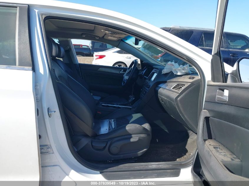 2016 HYUNDAI SONATA 2.4L SPORT - 5NPE34AF4GH390363
