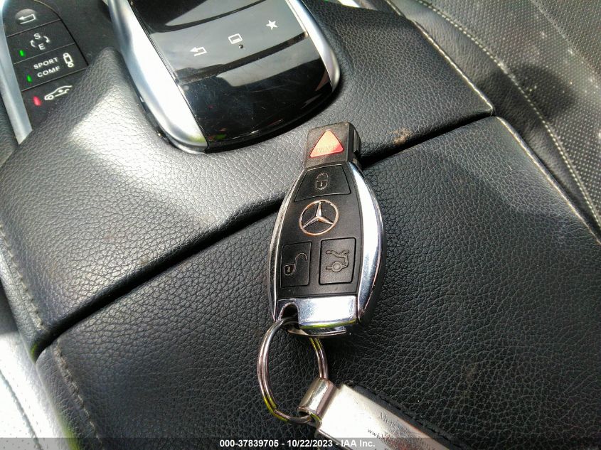 2015 MERCEDES-BENZ S-CLASS S 550 WDDUG8FB4FA075183