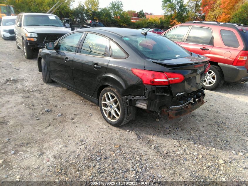 2015 FORD FOCUS SE - 1FADP3F29FL217597