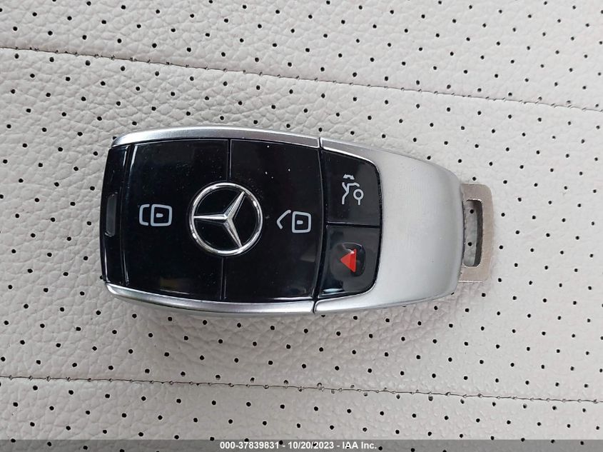 2019 MERCEDES-BENZ E 300 4MATIC WDDZF4KB7KA590745