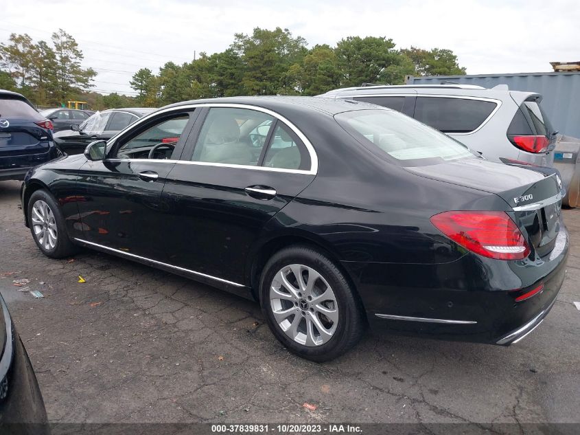 2019 MERCEDES-BENZ E 300 4MATIC WDDZF4KB7KA590745