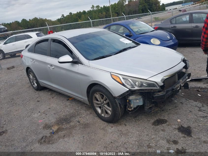 2015 HYUNDAI SONATA 2.4L SE - 5NPE24AF1FH232158