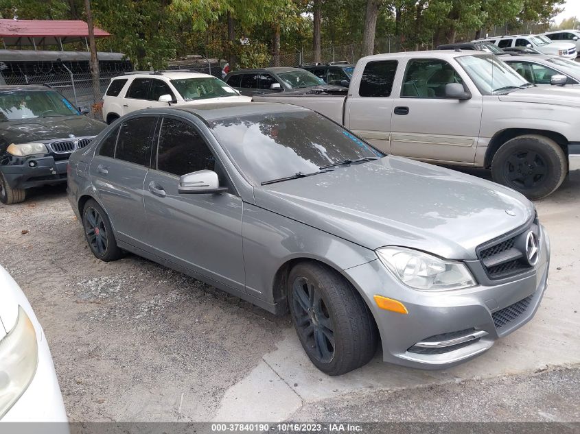 2013 MERCEDES-BENZ C-CLASS C 300 - WDDGF8AB6DR243234